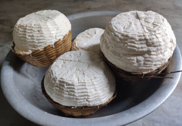 বিশুদ্ধ হাতে তৈরি পনির - Image 2